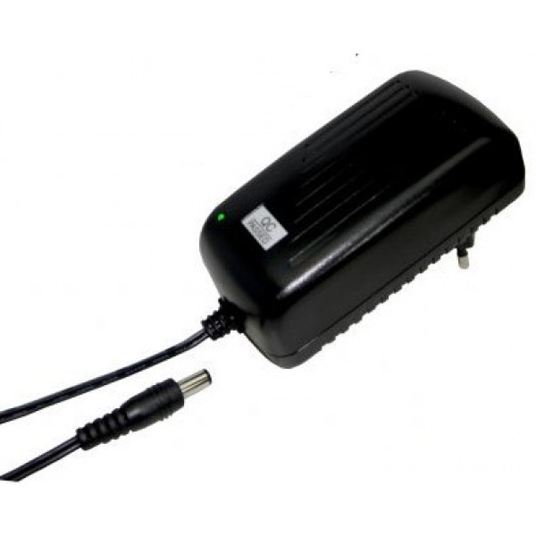 Alimentador Fijo 15Vdc 2Amp 30W conector 5,5×2,1mm  DCU
