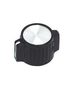 Boton de Mando con indicador Eje 6mm Negro 25x14mm