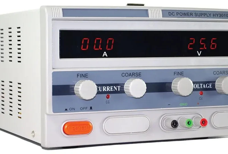 Fuente Alimentacion Digital Laboratorio 0-30Vdc / 0-10A HYELEC