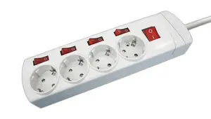 BASE MÃºltiple 4 Tomas Schuko con 4 Interruptores y Cable 1,5m BLANCO