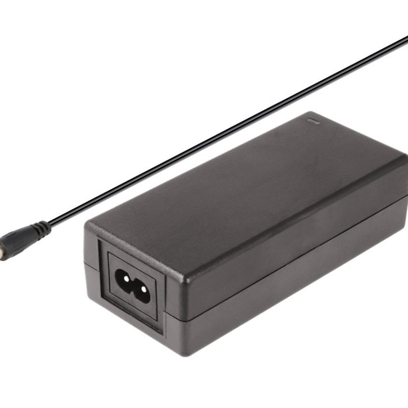 Alimentador Fijo 18Vdc 3000mA conector 5,5×2,1mm
