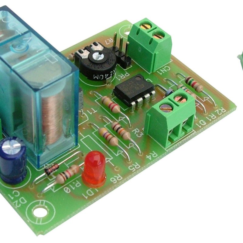 Detector oscuridad 12Vdc Rele Crepuscular CEBEK I-42